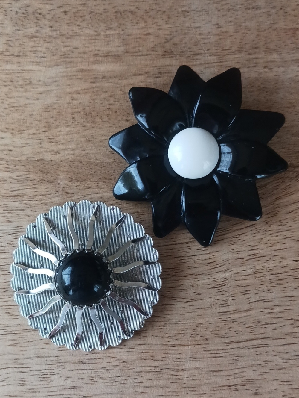 Lot of 2 Vintage Black and Silver/White Brooches